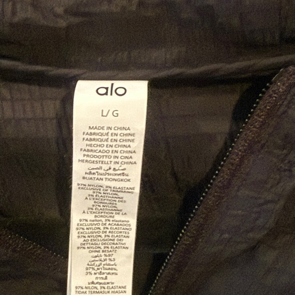 ALO Yoga Summer Nights Lightweight Coat - Picture 4 of 4